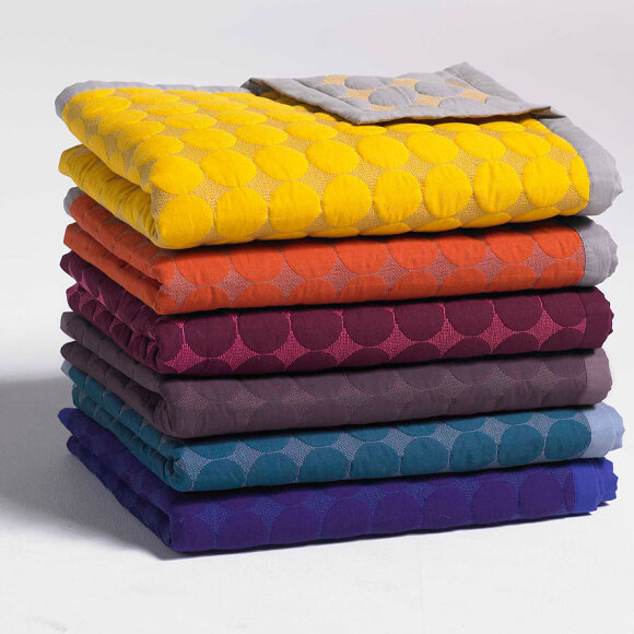HAY - BABY DOT QUILT 125X175