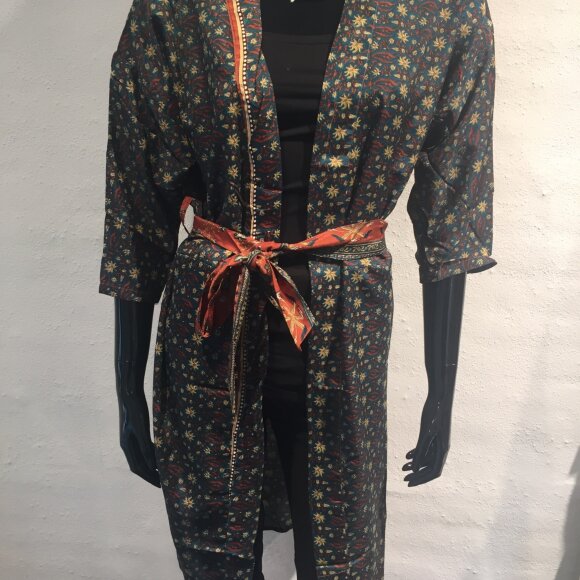SISSEL EDELBO - 4 MAGNOLIA LANG SILKEKIMONO