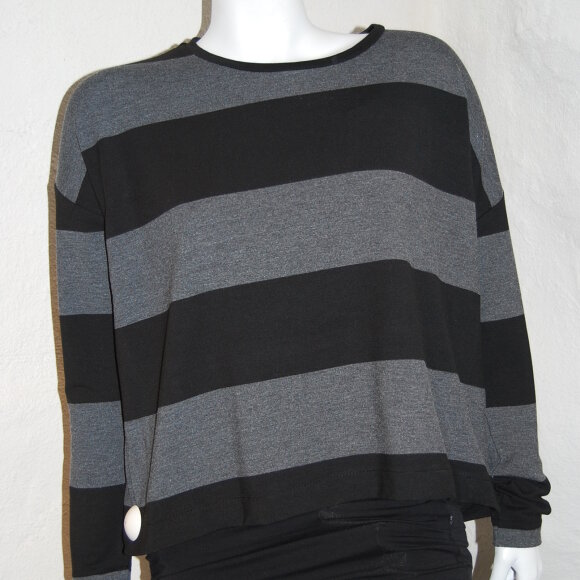 KORT OVERSIZE BLUSE