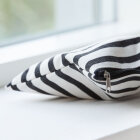 House Doctor - MAKEUP BAG, STRIPES BLACK/WHIT