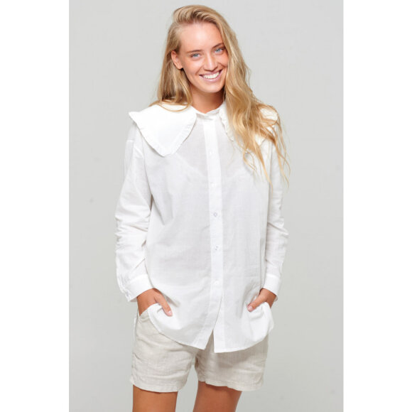 NOELLA - WHITE RAVIO SHIRT