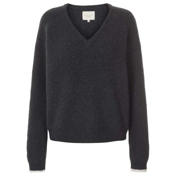 LOLLYS LAUNDRY - WASHED BLACK ALIZA JUMPER