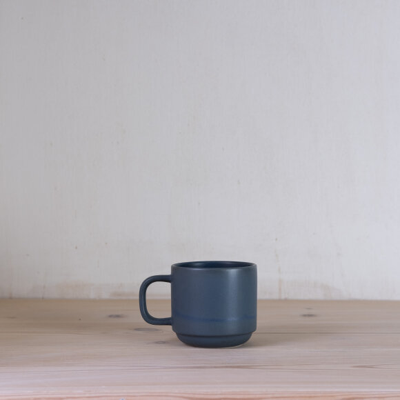 JULIE DAMHUS - BLUE TOTO MUG