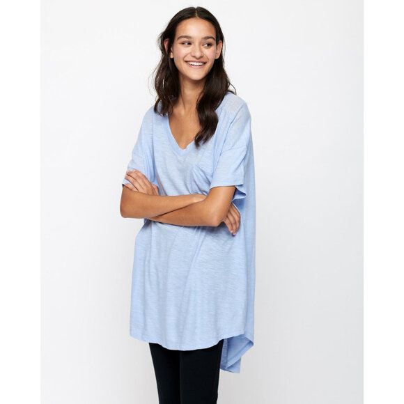 MOSHI MOSHI MIND - LIGHT BLUE DREAMY T-SHIRT