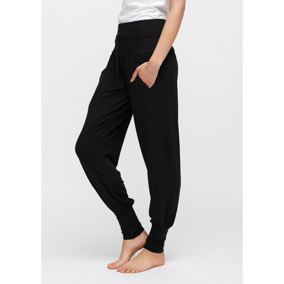 MOSHI MOSHI MIND - BLACK PILOU PANTS