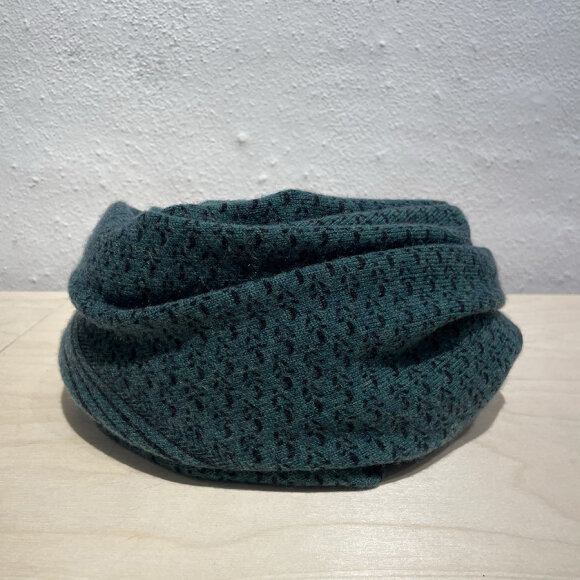 GAUGE & PLY - LIVIO SCARF - GREEN