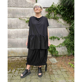 LISELOTTE HORNSTRUP - BLACK POCKET TEE