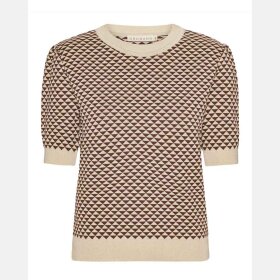 GROBUND - BRUNE TREKANTER ALVA STRIKTEE