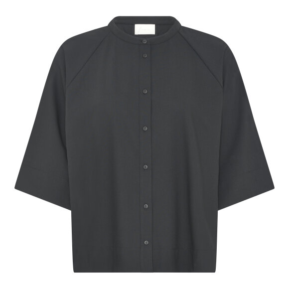 FRAU - BLACK ABU DHABI LIGHT WOOL SHI FRAU - BLACK ABU DHABI LIGHT WOOL SHI