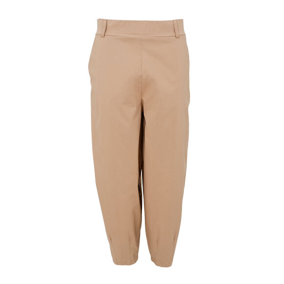 BLACK COLOUR - LATTE BCBEATE BARREL PANT