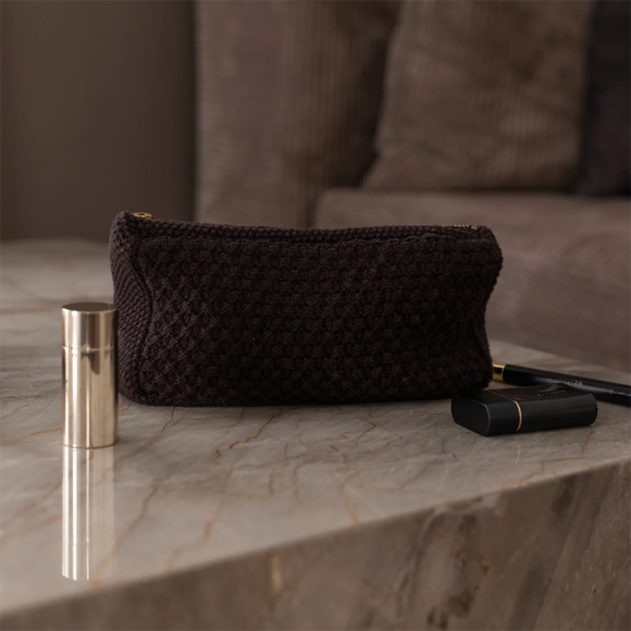 BY LOHN - CHOCLATE PETRA STRIKKET CLUTCH