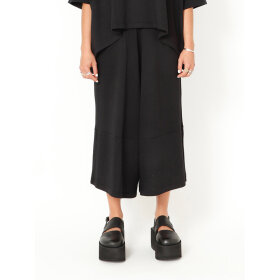 SORT AARHUS - BLACK SOLID WIDE PANTS 3/4