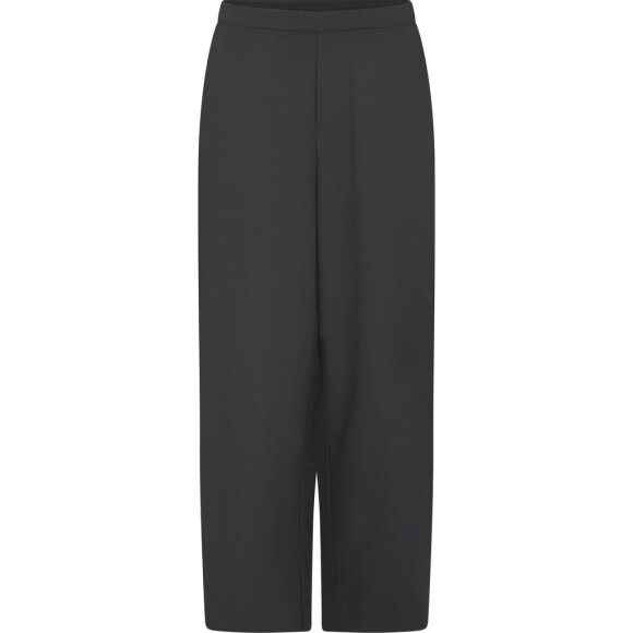 FRAU - BLACK NEW MELBOURNE LIGHT WOOL FRAU - BLACK NEW MELBOURNE LIGHT WOOL