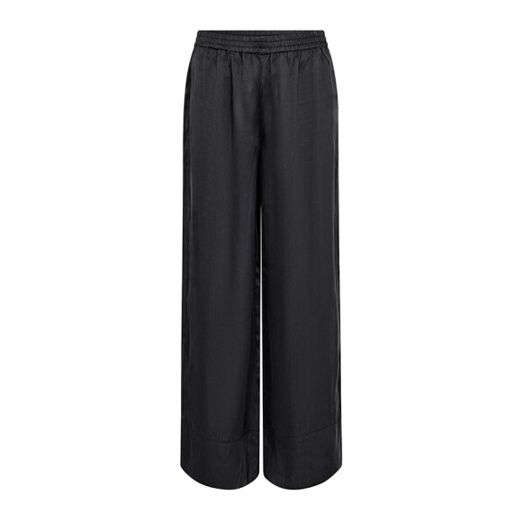 LEVETE ROOM - BLACK LR-THALIA 1 LEVETE ROOM - BLACK LR-THALIA 1