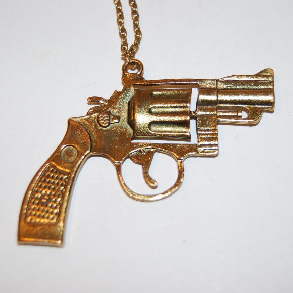 KÆDE MED PISTOL