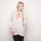 BLUSE MED HÆKLET MØNSTER